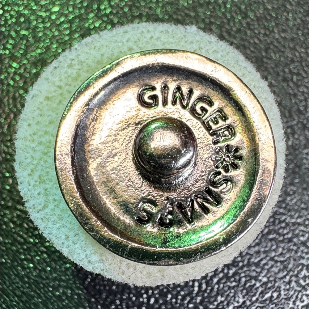 Ginger Snaps 20mm Black Enamel Purse with rhinestones - Picture 3 of 3